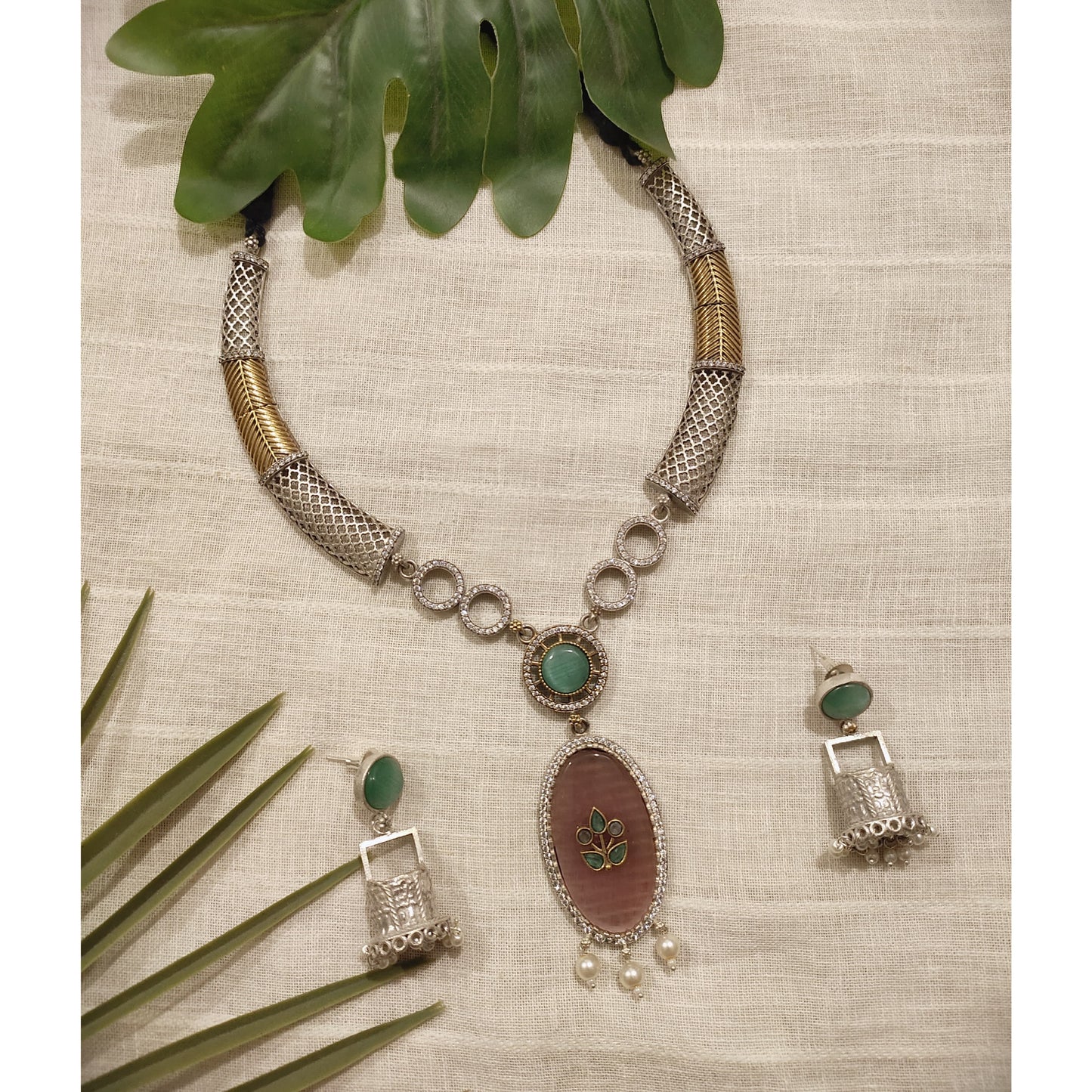 Beautiful Designer Hasli Style Necklace With Earrings