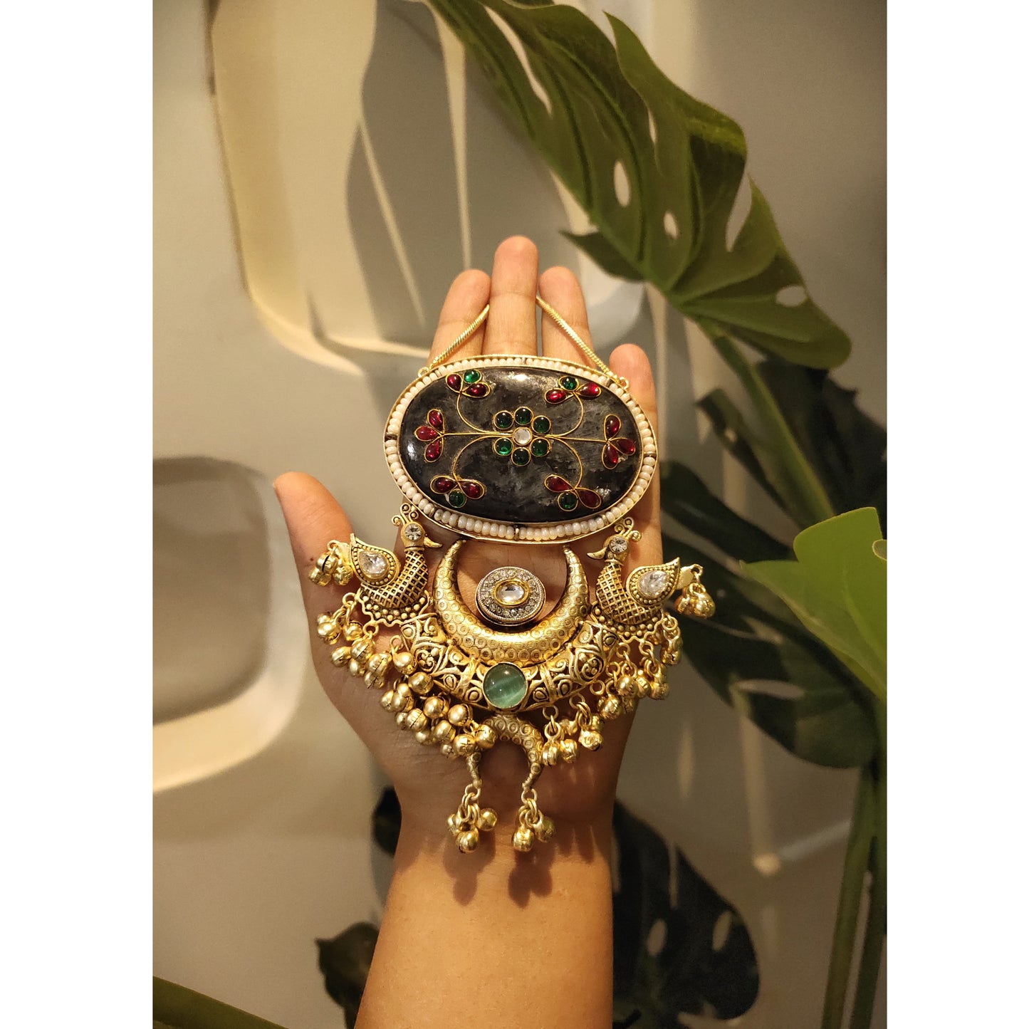 Beautiful Designer Apala Polish Pendant Necklace