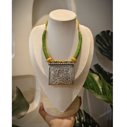 Beautiful Designer Chitai Pendant Dori Necklace