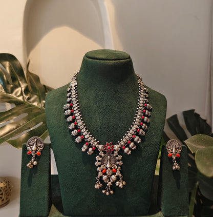 Beautiful Designer Stone Embedded Kolhapuri Necklace With Earrings