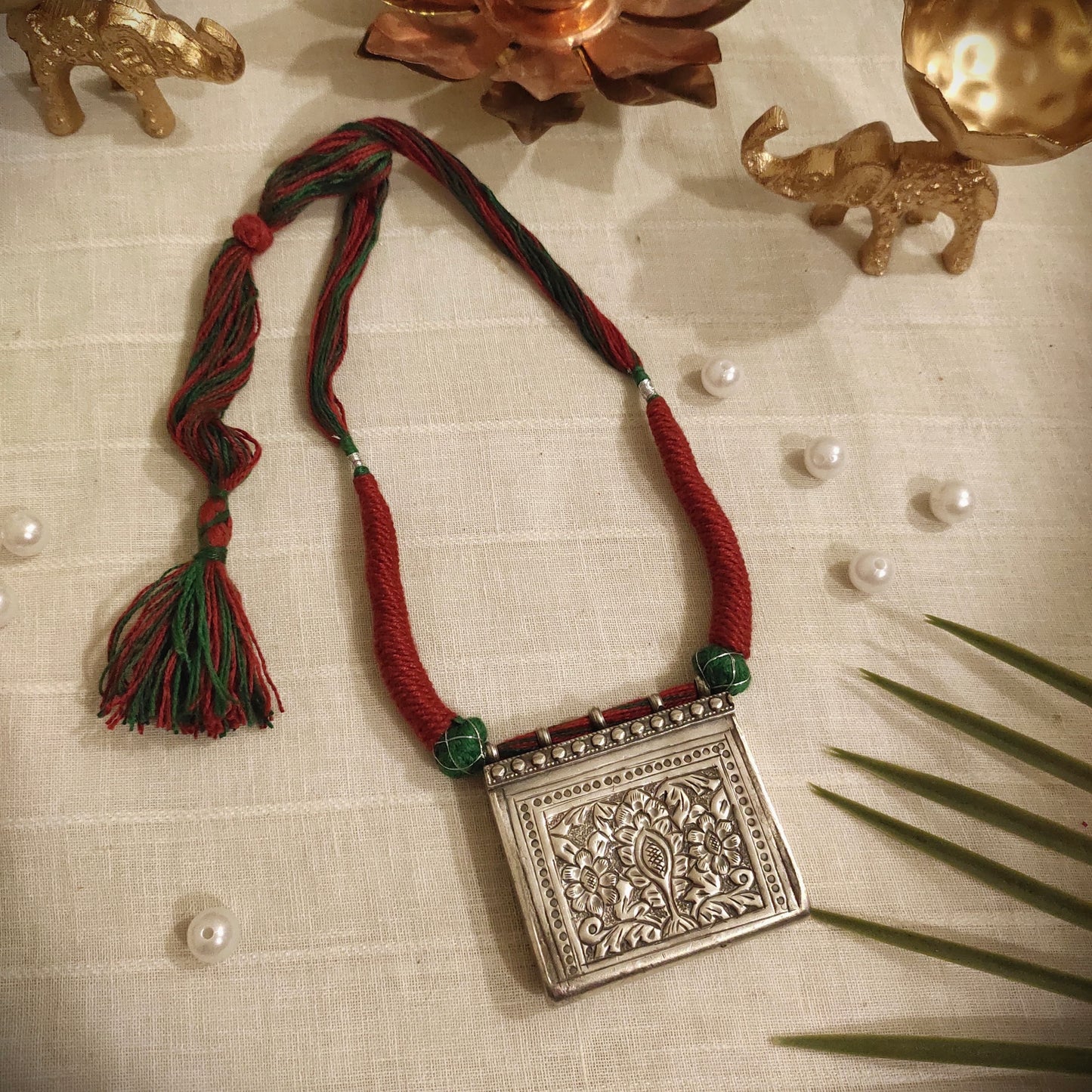 Beautiful Designer Chitai Pendant Dori Necklace