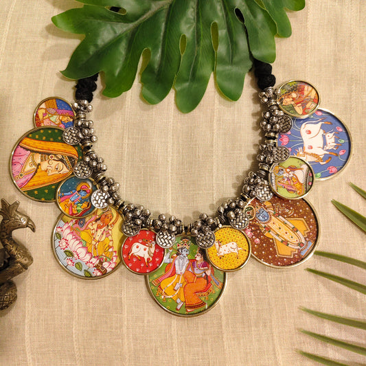 Beautiful Designer Overlapping Painting Mix Neckpiece