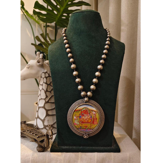 Beautiful Designer Painting Pendant Ball Chain Necklace