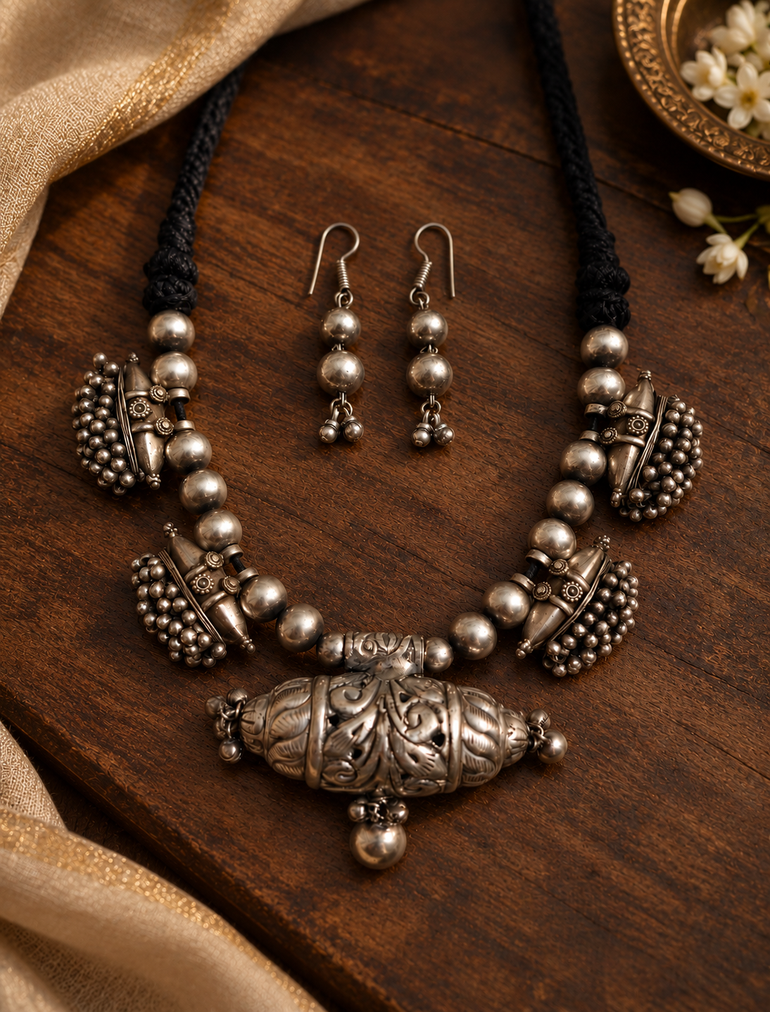 Beautiful Designer Taabeez Neckpiece With Earrings