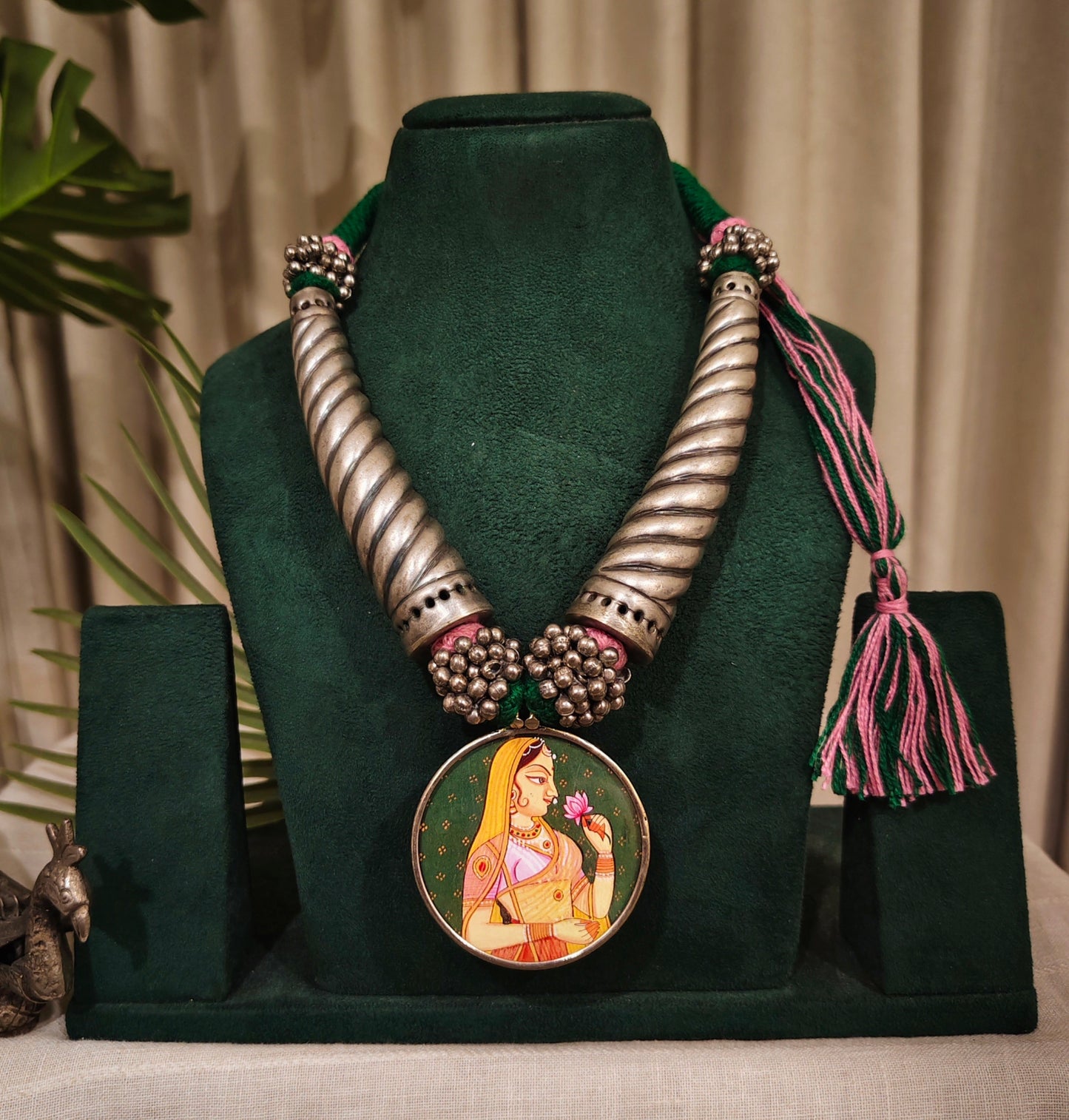 Beautiful Designer Hasli Style Painting Necklace